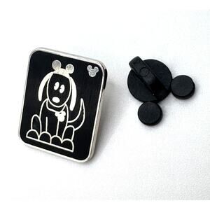 Disney 2008 Hidden Mickey Pin Series III Dog with Mouse Ears